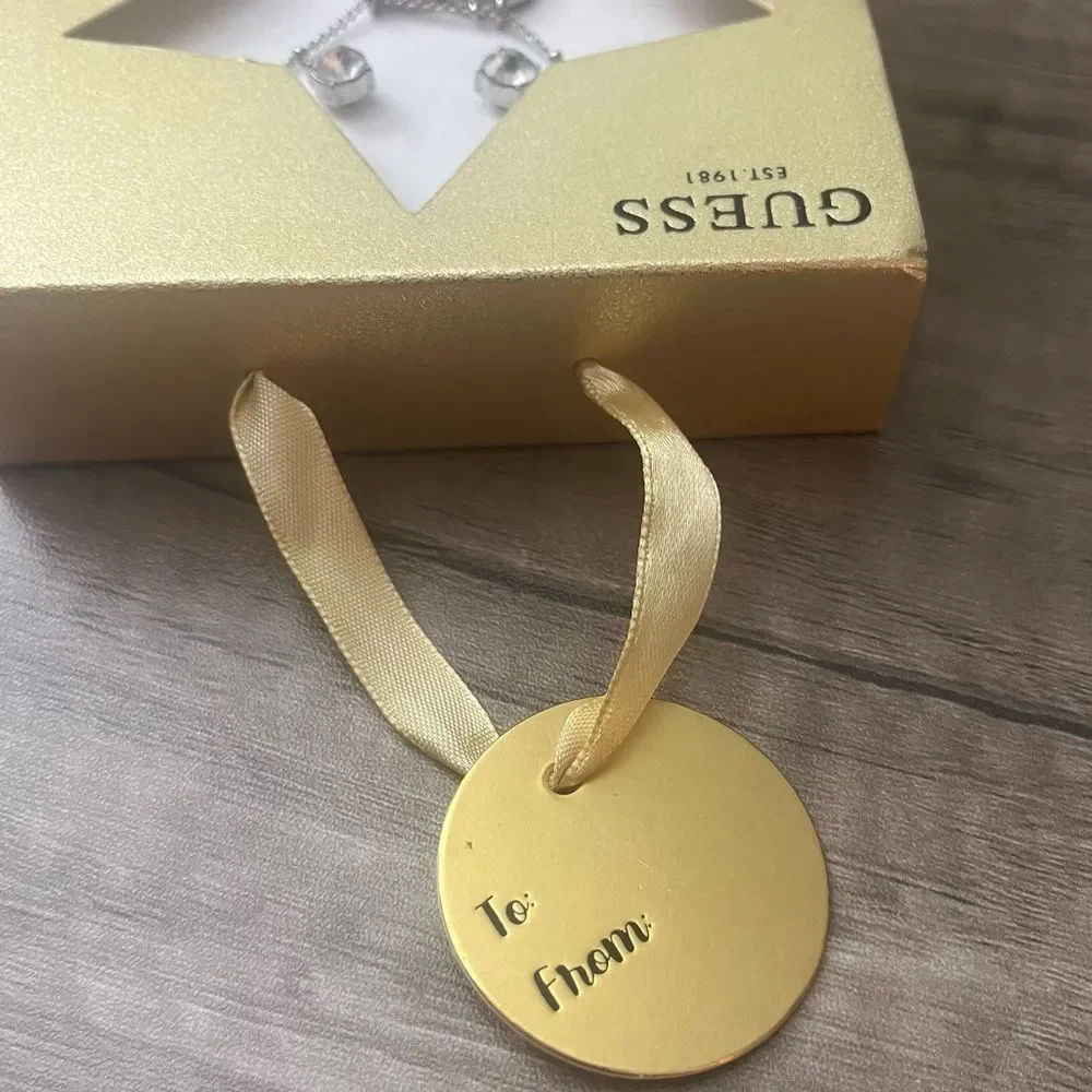 GUESS <3 NECKLACE & EARRINGS SET - Picture 4 of 6